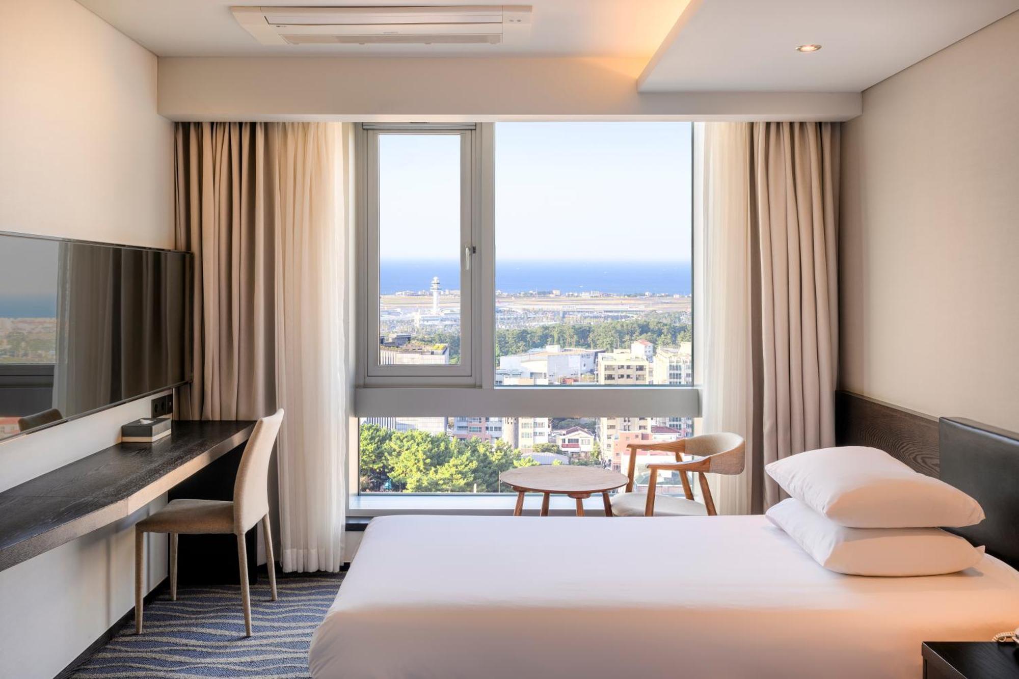 Gloucester Hotel Чечжу Екстер'єр фото