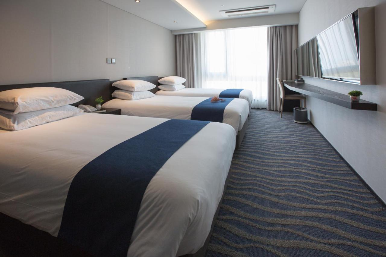 Gloucester Hotel Чечжу Екстер'єр фото